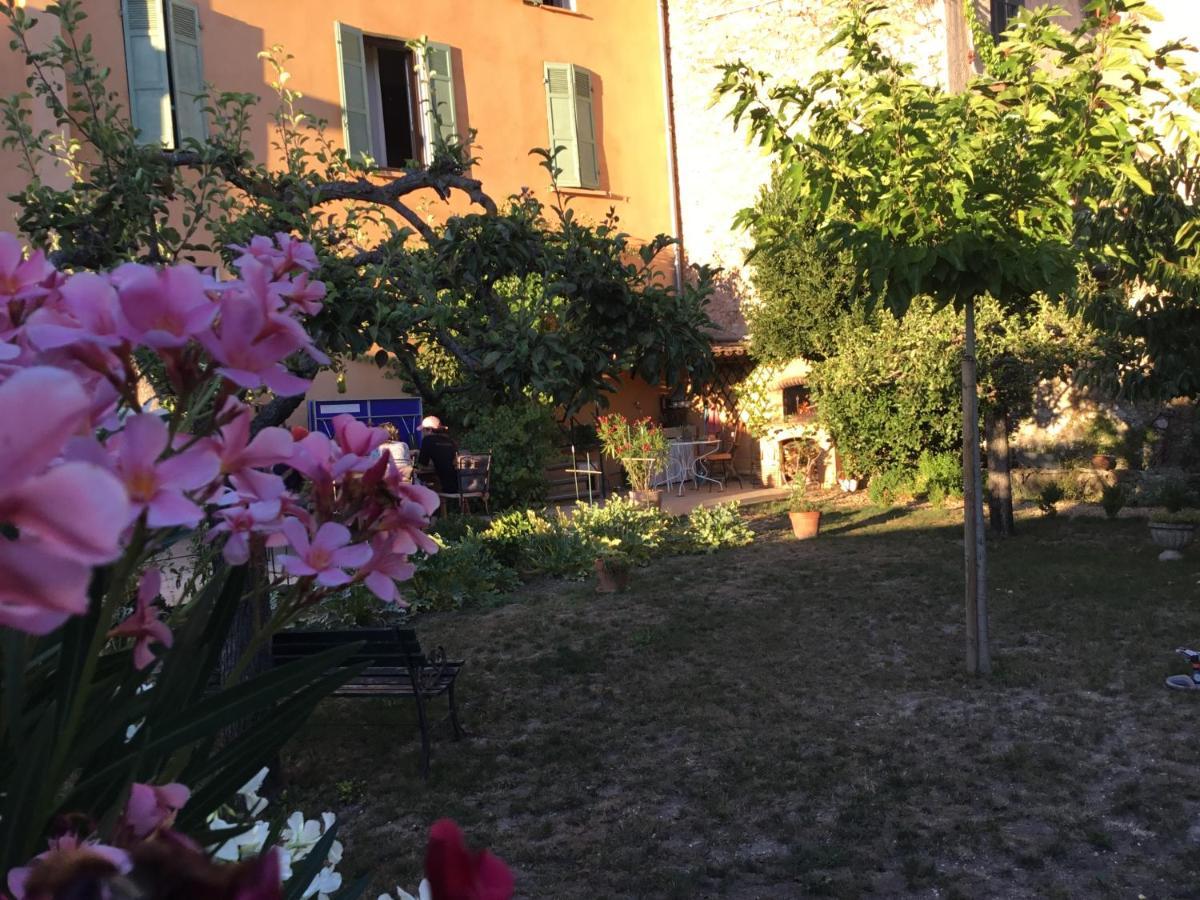 Les Lauriers Bed & Breakfast Camps-la-Source Exterior photo